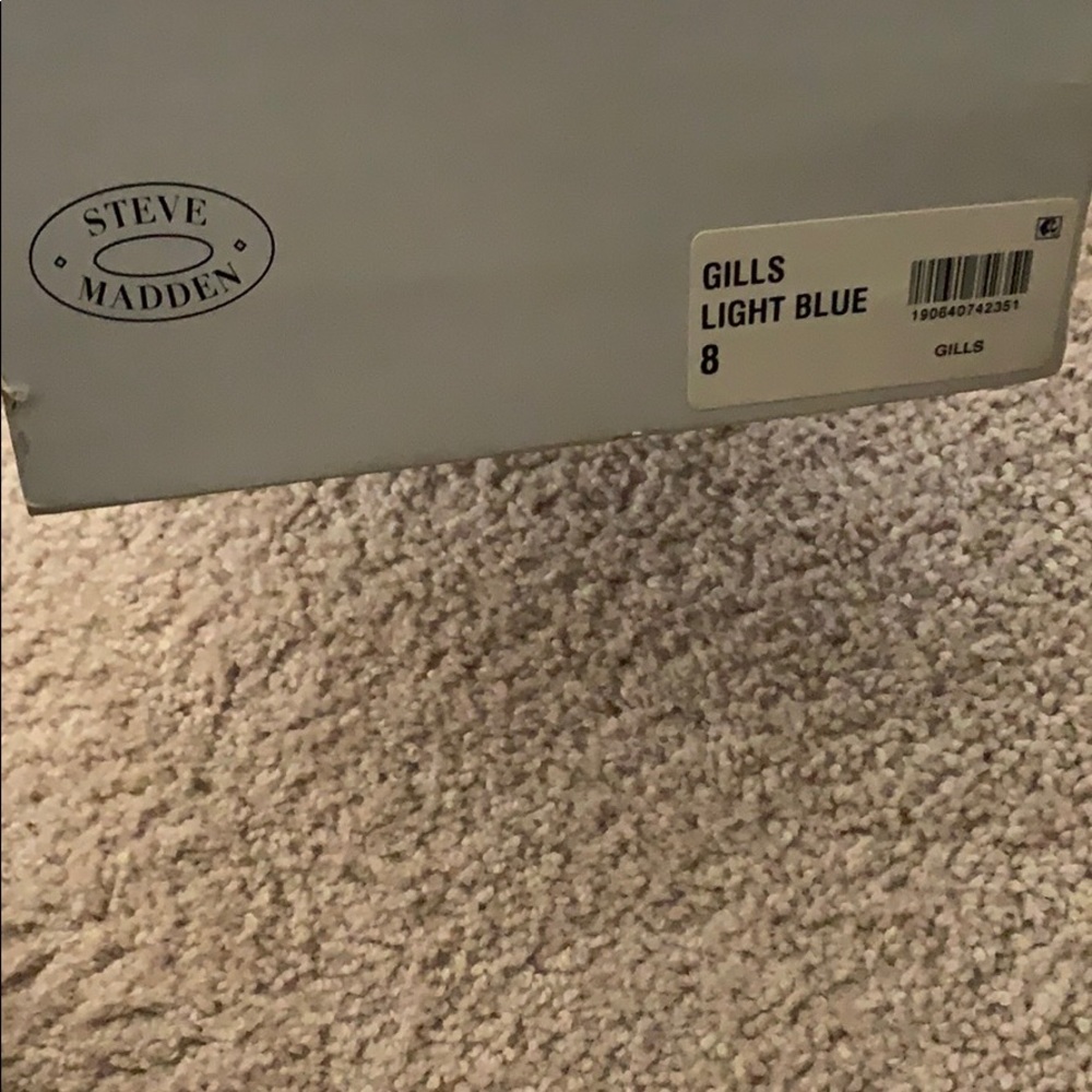 Steve Madden Suede Slip On Gills Baby Blue - Picture 4 of 4